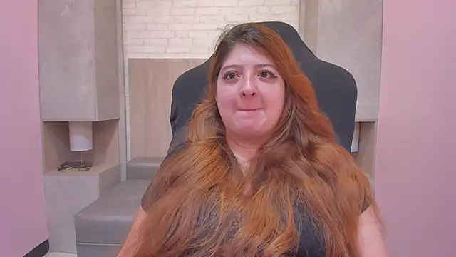 Chat +18 de tinaclark_ ao vivo