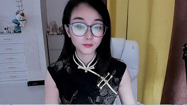 NIAN-er Adlı Modelin Canlı XXX Sohbeti