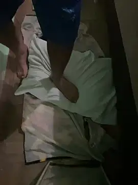 Buscomaduras20's Webcam Show