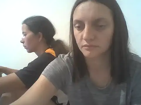 Chat XXX en directo de Kimmy_Webb