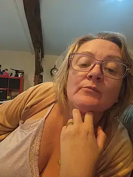 lady_charlyne লাইভ XXX চ্যাট