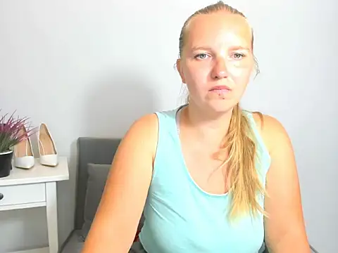 RoseTeacherX's Live XXX Chat