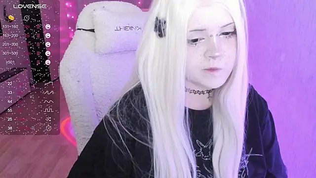 SelenaCute's Live XXX Chat