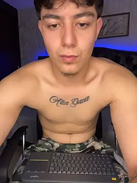 MaxCruz_ 即時 XXX 聊天