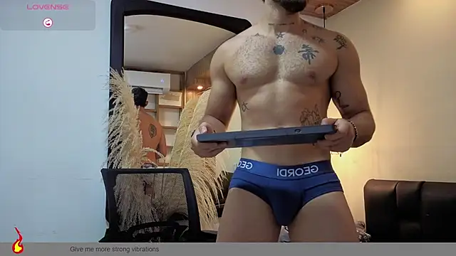 Chat XXX en directo de Kiing_001