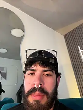 DomBoy_ 在線直播表演