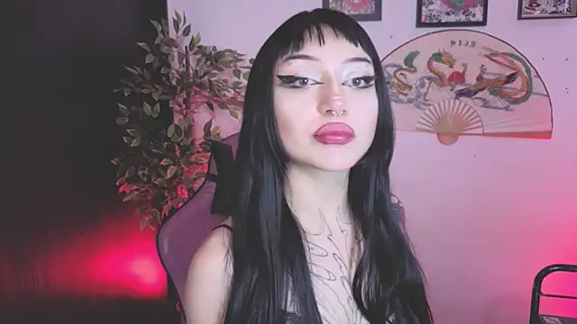 catipetite Chat XXX in diretta