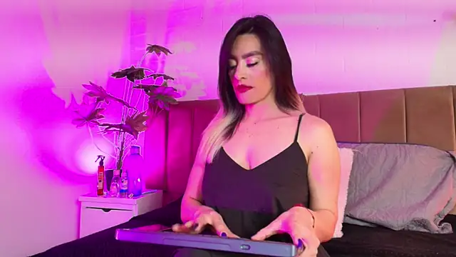 Chat XXX ao vivo de Lexie_blacke