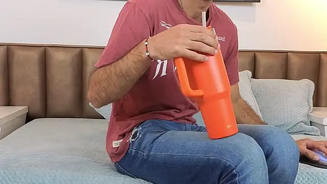 Ethan__WalkerのライブXXXチャット