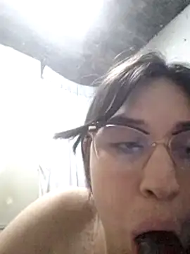 Las_Patronas' Live XXX Chat