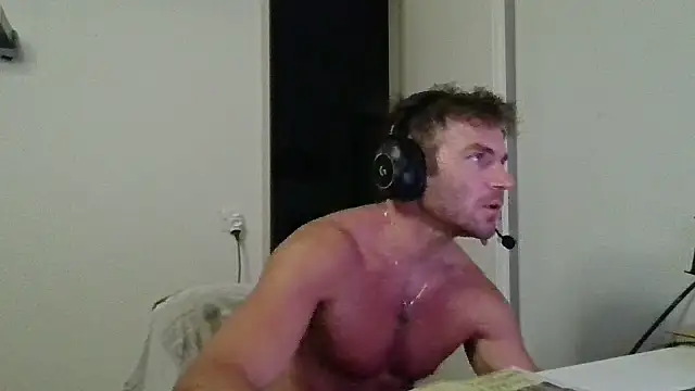 Chatroom XXX en direct de alpha-hunk