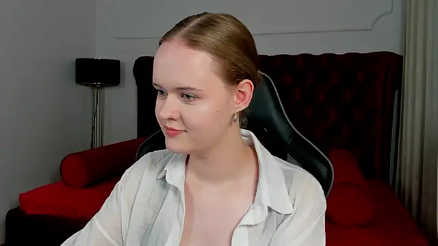 AdaRune's Webcam Show
