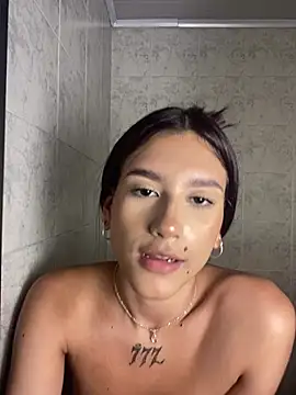 CherryMyla Adlı Modelin Canlı XXX Sohbeti