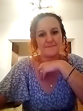 KarinaFlower99 Chat XXX in diretta