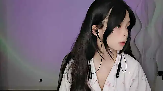 Zhizhi-99 élő XXX-chatje