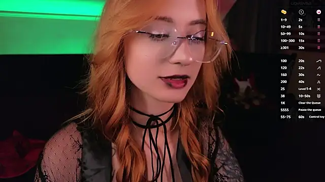 WICKEDEMBER 라이브 XXX 채팅
