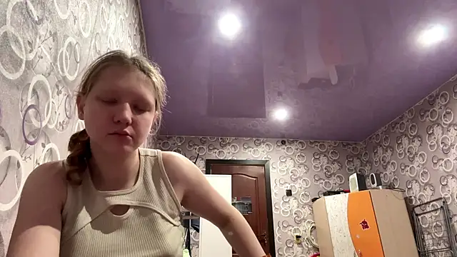 XXX chat uživo modela BirgitKamal