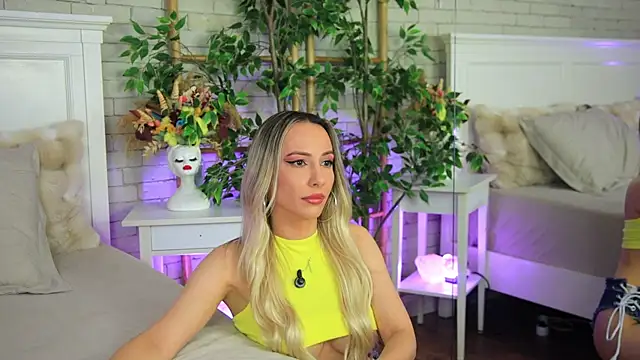 EmillyBronte Live XXX-Chat