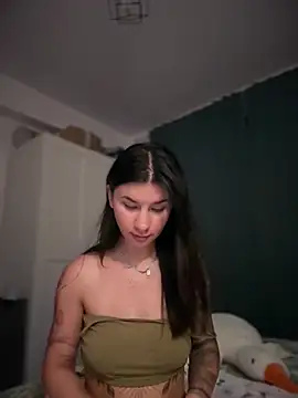 DramaQueen__ Chat XXX live