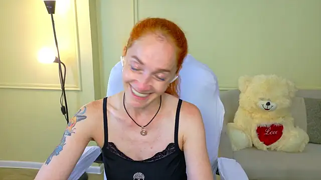 XXX chat uživo modela BreeTerner