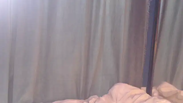 XXX chat uživo modela LayneeUnlocked