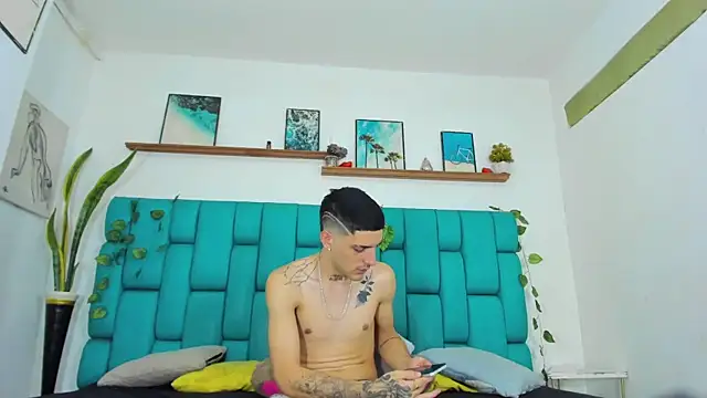 BoyMaxLatin 现场XXX聊天