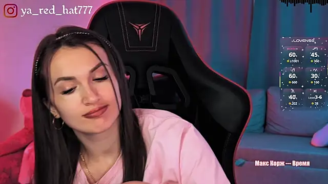 -RED_HAT-'s Live XXX Chat