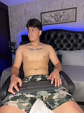 Živý XXX chat MaxCruz_