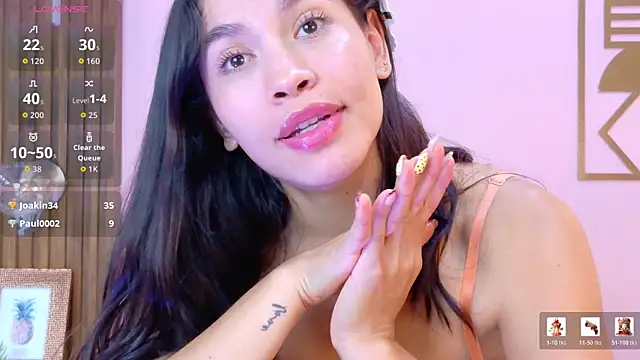  צ'אט XXX בשידור חי של JuliaaVega