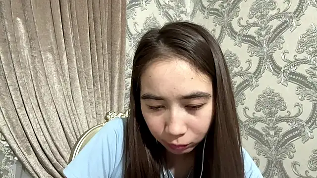 cocoSharms' Live XXX Chat