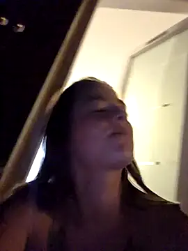 Chat XXX en directo de Luna_Lynn