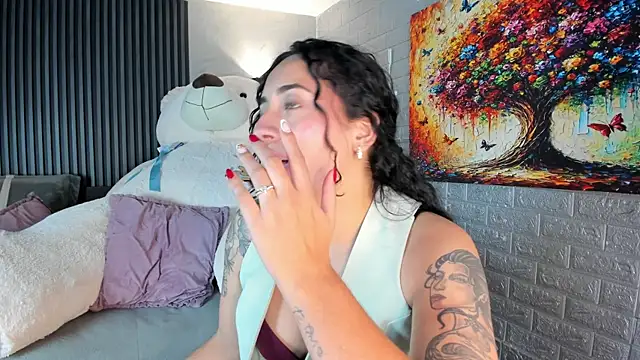 دردشة Magic_ivone الجنسية المباشرة
