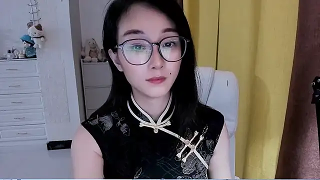 NIAN-er Adlı Modelin Canlı XXX Sohbeti