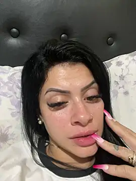 Chat +18 de belababyy ao vivo