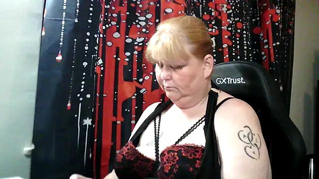 Sylviastar46 Live XXX-Chat