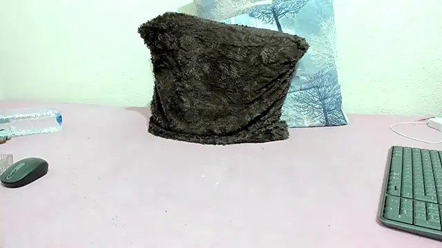 دردشة Kitten_Meowww الجنسية المباشرة