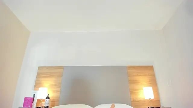MiaaRouge's Live XXX Chat