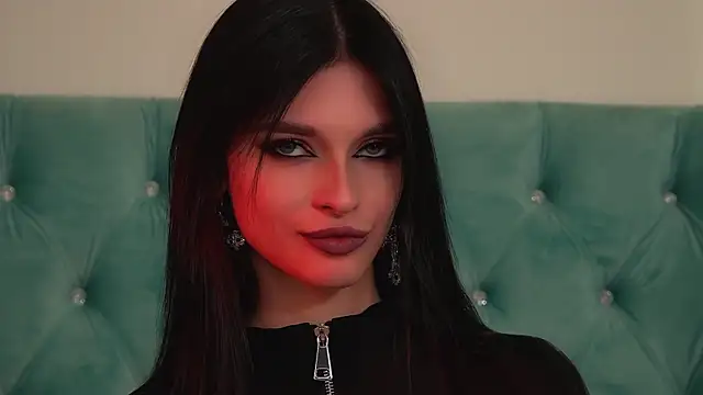 BeverlyMost Adlı Modelin Canlı XXX Sohbeti