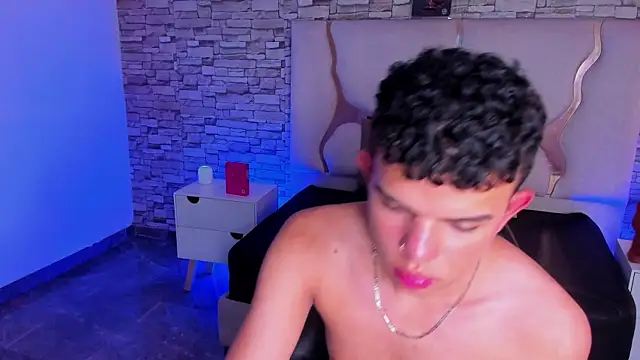 keahi_tay's Live XXX Chat