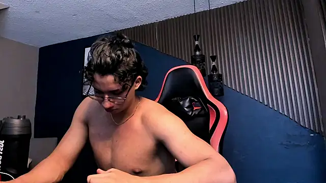 Axxel_Muscle's Live XXX Chat