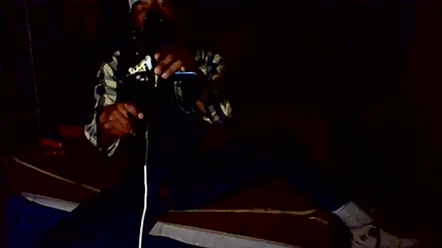 XXX chat uživo modela JimmBLU5099