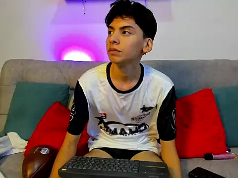 Angel_Dustt1: онлайн-секс-чат