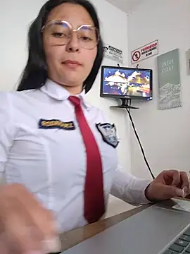 Queen_linda1's Live XXX Chat