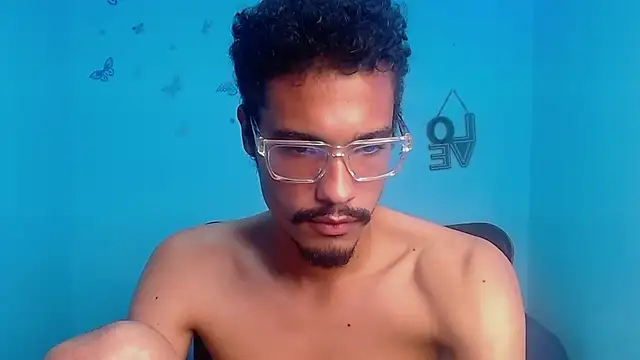 wolf_vip_ লাইভ XXX চ্যাট