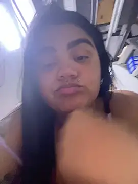 Chat +18 de MorenaCariok ao vivo