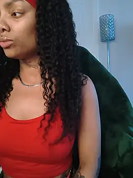 butterflybootyy Adlı Modelin Canlı XXX Sohbeti