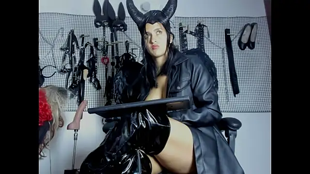 Evil_sammy 라이브 XXX 채팅