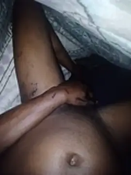 TheBlackT Adlı Modelin Canlı XXX Sohbeti
