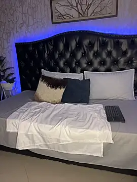 MaxCruz_ Live XXX-chat