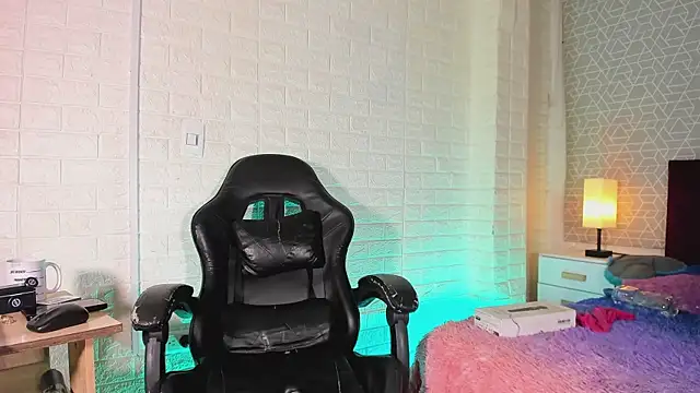 SWEET_KITTY_01's Live XXX Chat